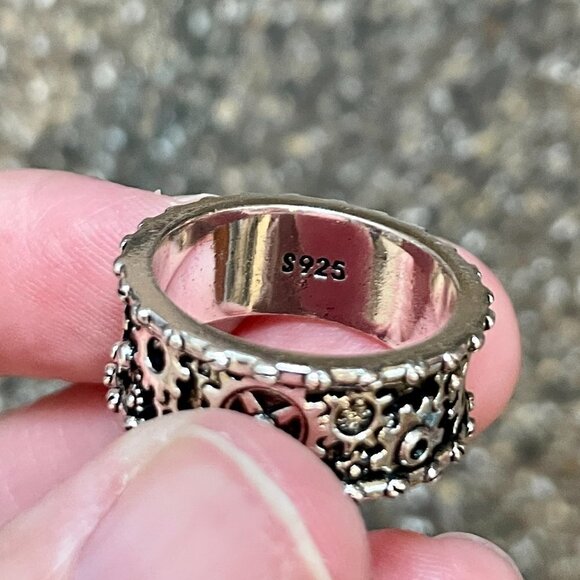 925 Silver Mechanical Gear and Rivet Detail Ring #805 (Men's or Women's) - Picture 11 of 12
